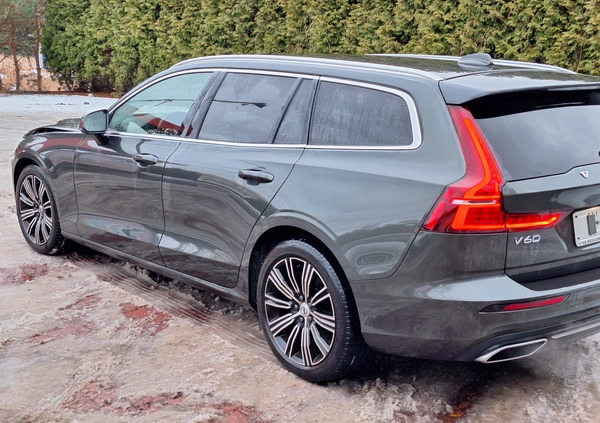 Volvo V60 cena 85000 przebieg: 93000, rok produkcji 2020 z Poznań małe 121